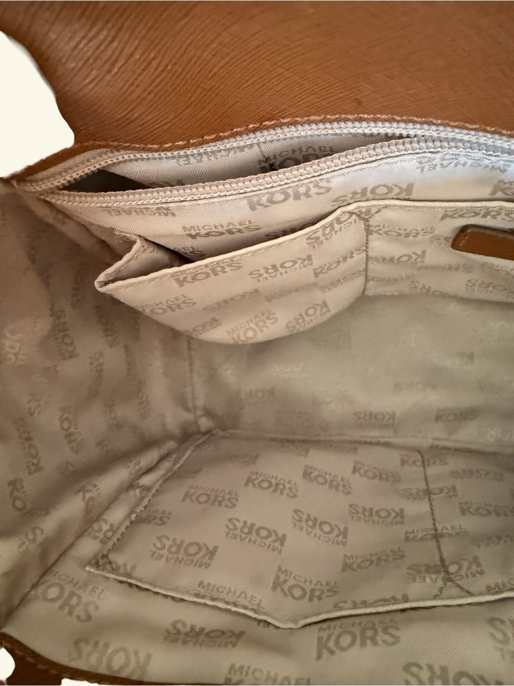 Michael Kors Hudson Medium Satchel with Gold MK Emblem - Picture 12 of 15
